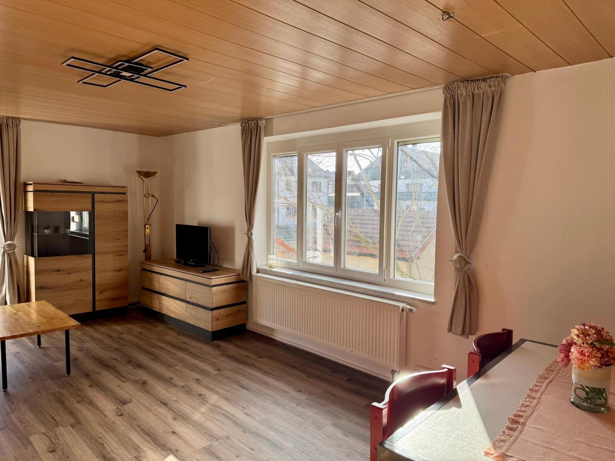 3 Zimmer Apartment Mit Flussblick - Self Check-In Eggenfelden Luaran gambar